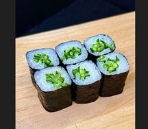 Маки с огурцом 