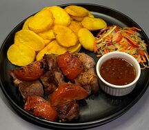 Шашлык из свинины с томатами гриль