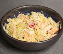 Пенне с лососем