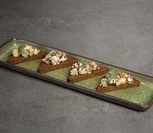 Закуска из сельди на тостах