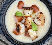 Сырный суп с охотничьими колбасками