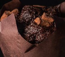 Маффин с шоколадной начинкой