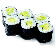 Ролл Маки с авокадо