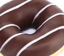 Пончик под шоколадной глазурью