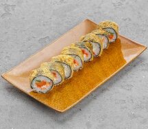 Теплый ролл с лососем