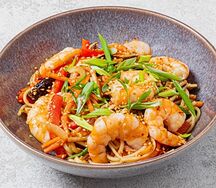 Вок с креветками 