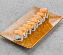 Ролл Филадельфия с огурцом