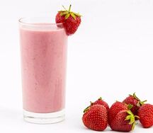 Коктейль молочный с клубникой