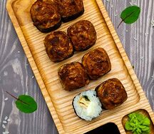 Запечённый ролл с говядиной 