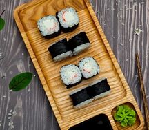 Маки с крабом