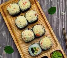 Запечённый с крабом в чесночном соусе