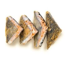 Сендвич темпура с лососем гриль