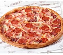 Пицца с беконом