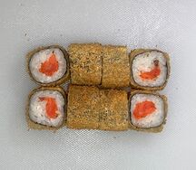 Маки лосось темпура