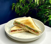 Сэндвич с ветчиной и сыром