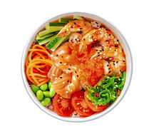 Лакшми с лососем, креветкой, икрой масаго и корейской морковью