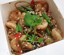 Вок с креветками