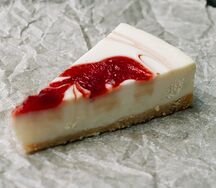 Чизкейк малиновый