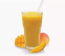 Коктейль с манго и маракуей