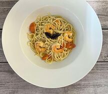 Спагетти Рома с королевскими креветками
