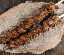 Шашлык из cвинoй шейки