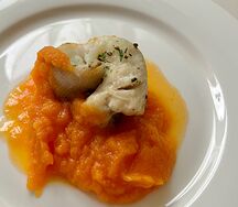 Треска с розмарином и пюре из батата
