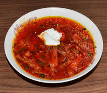 Борщ с чесноком и сметаной