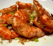 Crevettes sautées à lail
