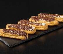 Набор эклеров с масляно-ванильным кремом