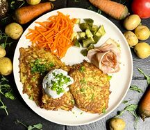 Золотистые драники с беконом 