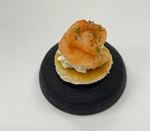 Канапе с лососем
