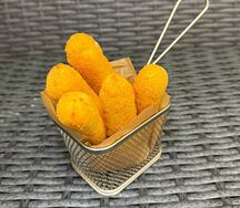 Картофельные палочки с сыром
