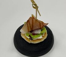 Канапе с хамоном