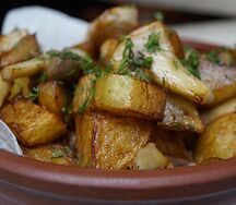 Грибы, жаренные с картофелем и куриным филе