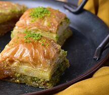 Пахлава с фисташками