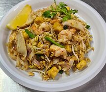 Пад тай с морепродуктами