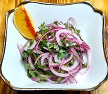Лук маринованный