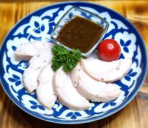 Рулет куриный с ткемали