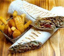С картофелем фри⁣