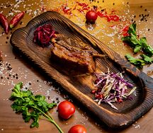 Ребра конины с соусом BBQ