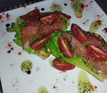 Брускетта с гравлакс