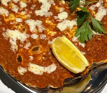 Лахмаджун с телятиной и сыром