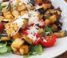 Закуска из жареных баклажанов