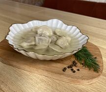 Пельмени в бульоне