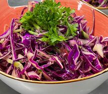 Салат из краснокачанной капусты
