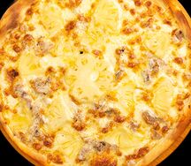 Пицца с ананасом