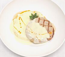 Котлетки из куриного филе и картофельного пюре