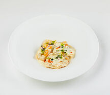 Равиоли с куриным филе и грибами