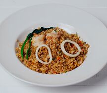 Жареный рис с морепродуктами