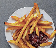 Cheese & macon fries